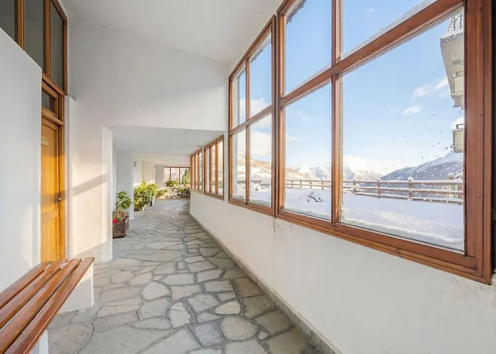 Apartment Hostdomus - Yellow