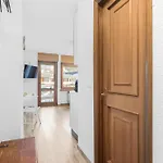 Apartamento Hostdomus - Yellow *