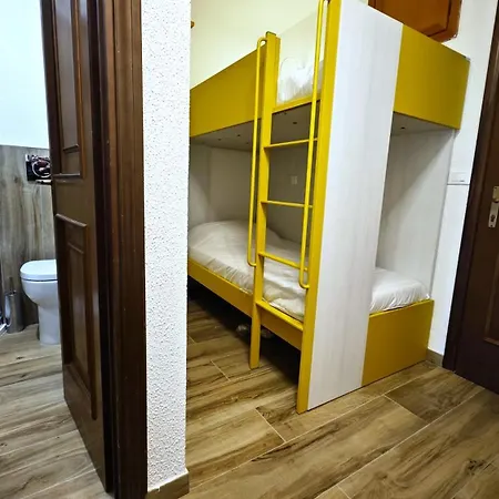 Hostdomus - Yellow 아파트 *